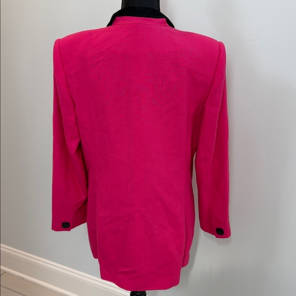Oleg Cassini Vintage Longline Fuchsia Blazer with Black Accents - Picture 3 of 5